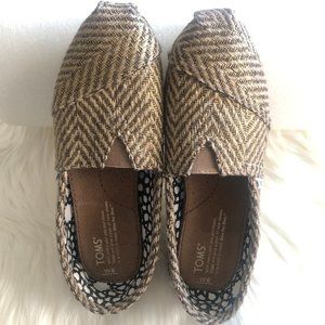 Toms Flats - Size 6